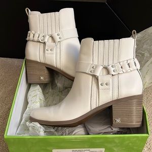 NEVER WORN! Sam Edelman Dalma White Leather Bootie